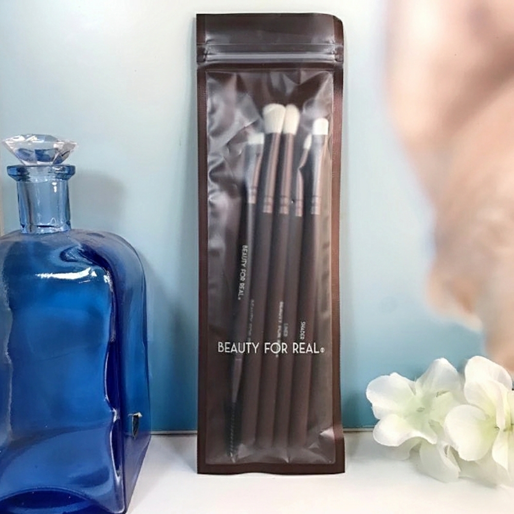 💜 2/$29! Beauty For Real Essential Pro I-Brush Eyeshadow Set of 5! *BNIP